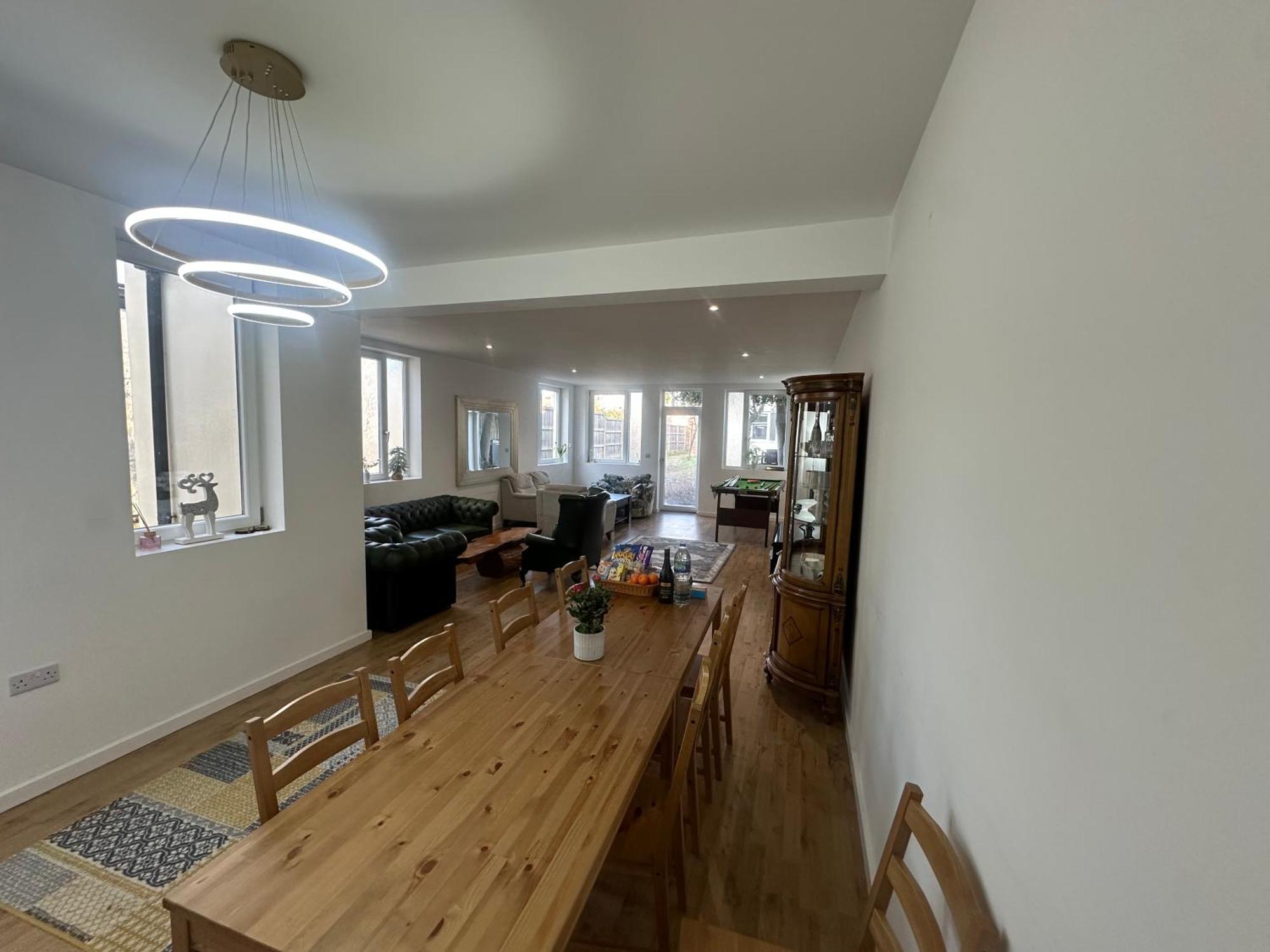 North London A Spacious 7 Bedroom House Accommodating Up To 18 People Complete With Own Gym And Table Tennis מראה חיצוני תמונה