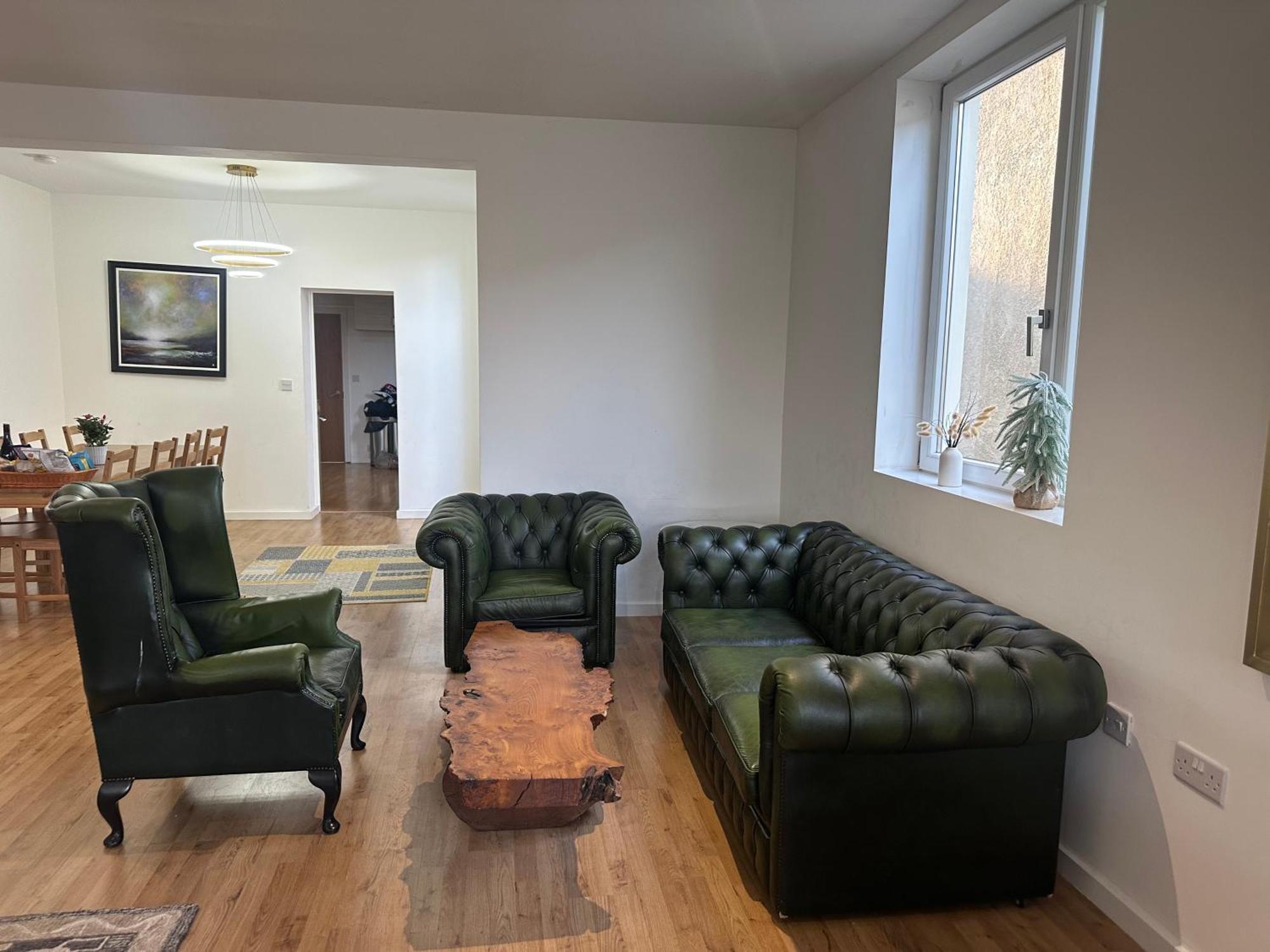 North London A Spacious 7 Bedroom House Accommodating Up To 18 People Complete With Own Gym And Table Tennis מראה חיצוני תמונה